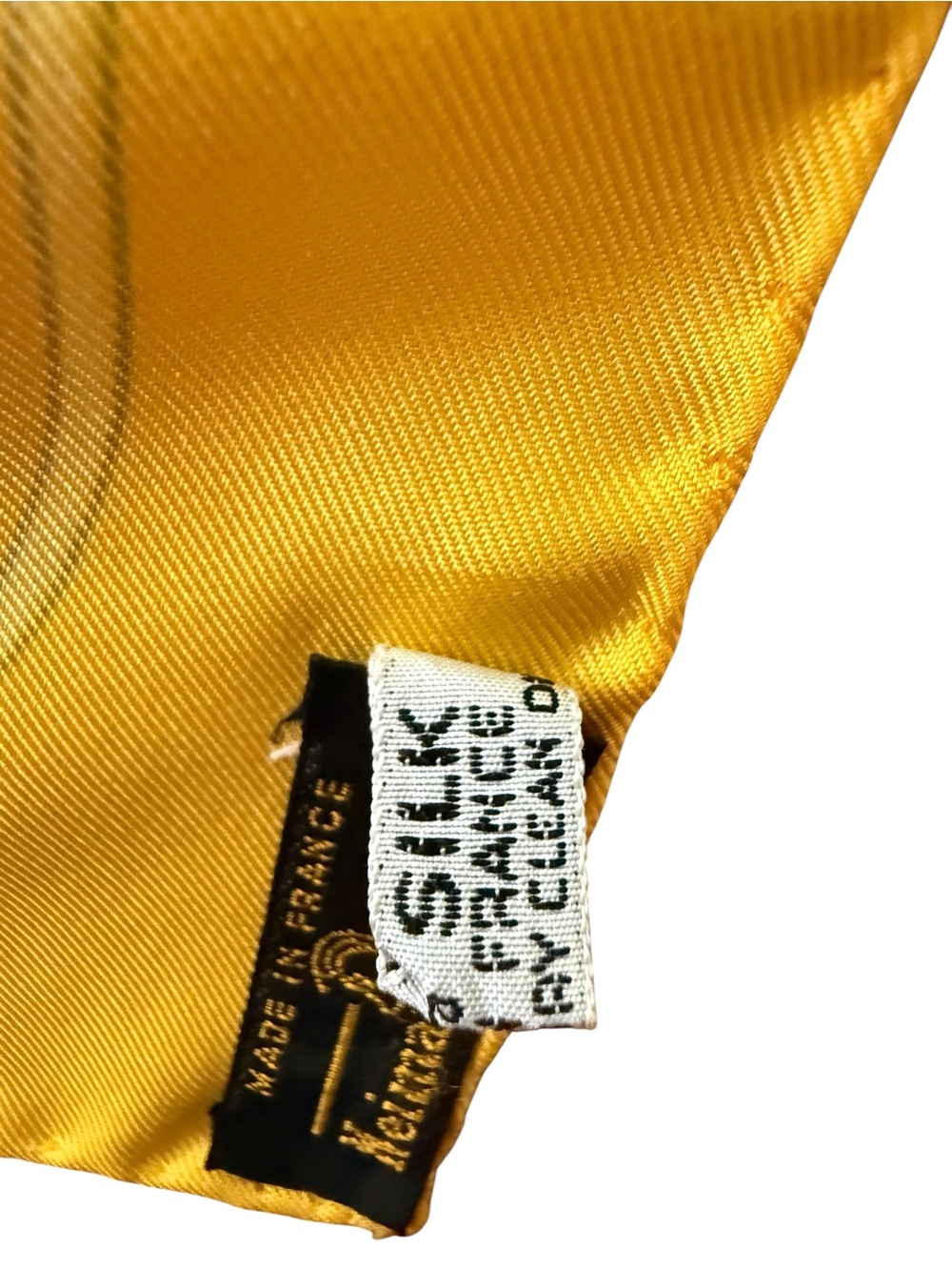 Hermès "Flora Graeca" rare vintage silk scarf - Picture 7 of 12